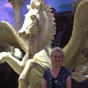 Meet your Posher, Sharon